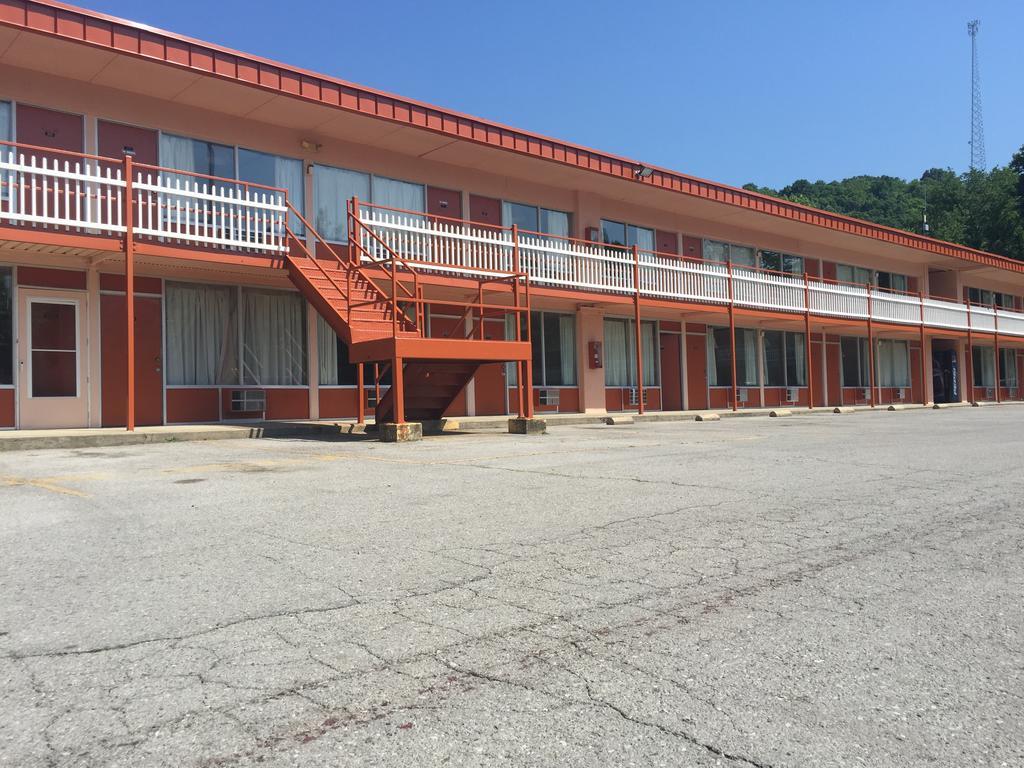 Daniel Boone Motor Inn Pikeville Εξωτερικό φωτογραφία